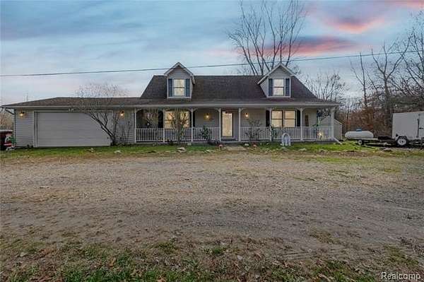 5 Acres of Residential Land with Home for Sale in Belleville, Michigan