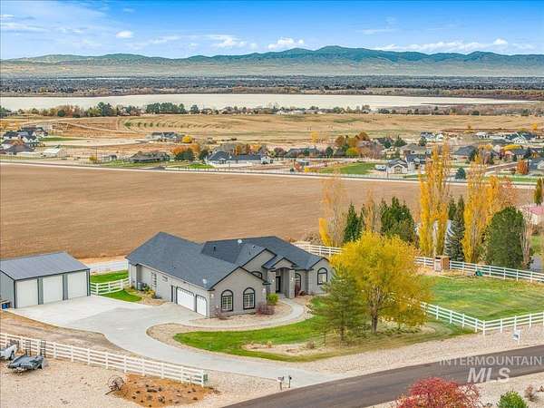 2 Acres of Residential Land with Home for Sale in Nampa, Idaho