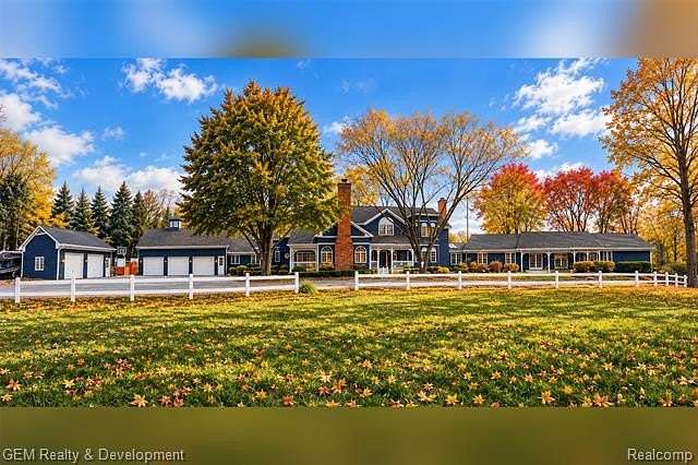 2 Acres of Land with Home for Sale in Bloomfield Hills, Michigan