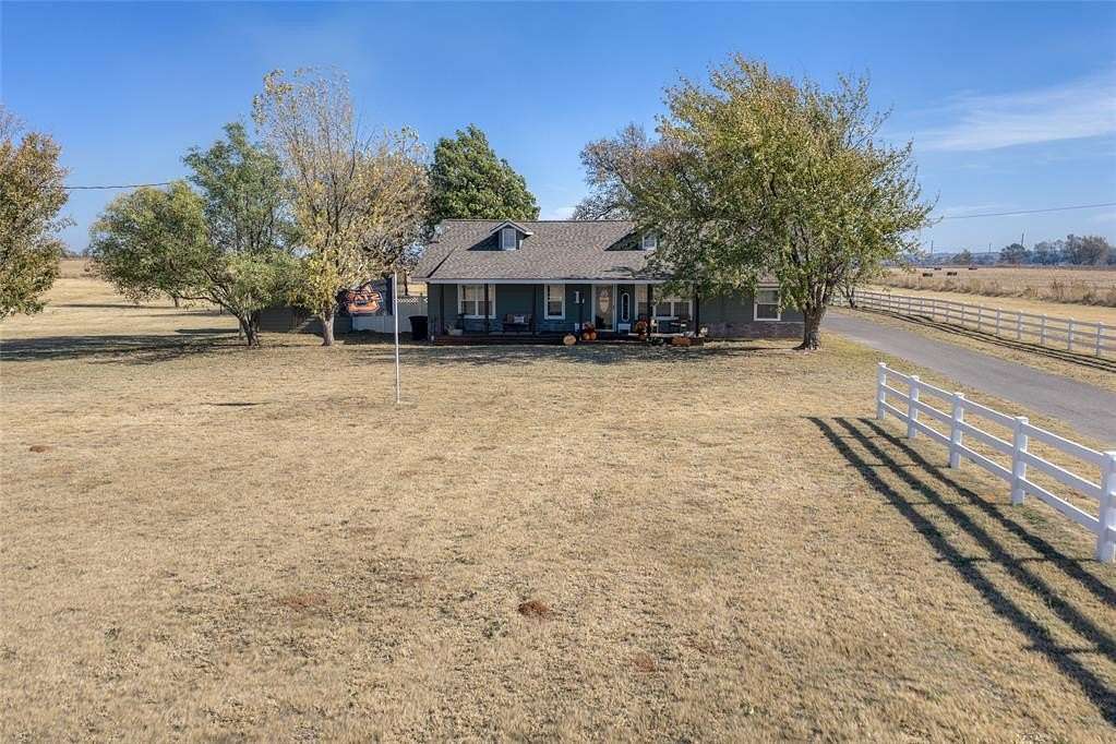 7.5 Acres of Residential Land with Home for Sale in Carnegie, Oklahoma