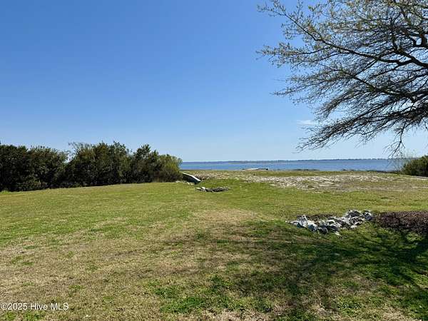 0.25 Acres of Residential Land for Sale in Newport, North Carolina