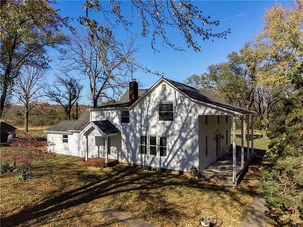 15 Acres of Land with Home for Sale in Bates City, Missouri