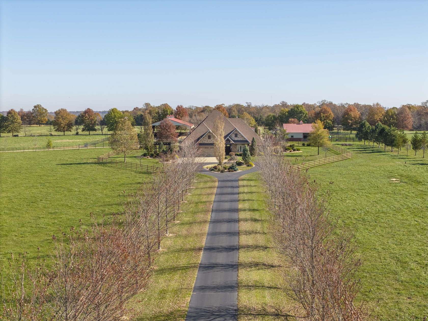 31.2 Acres of Land with Home for Sale in Billings, Missouri