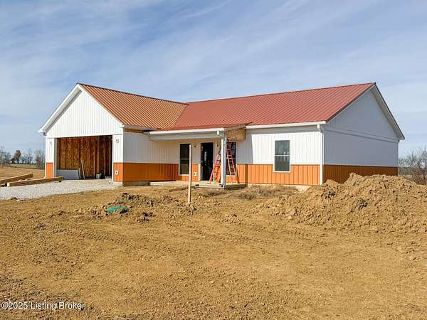 5 Acres of Residential Land with Home for Sale in Mount Eden, Kentucky