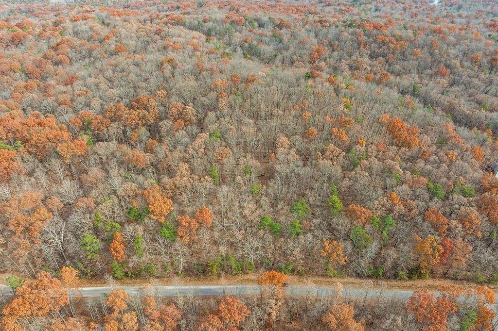 4 Acres of Residential Land for Sale in Monterey, Tennessee