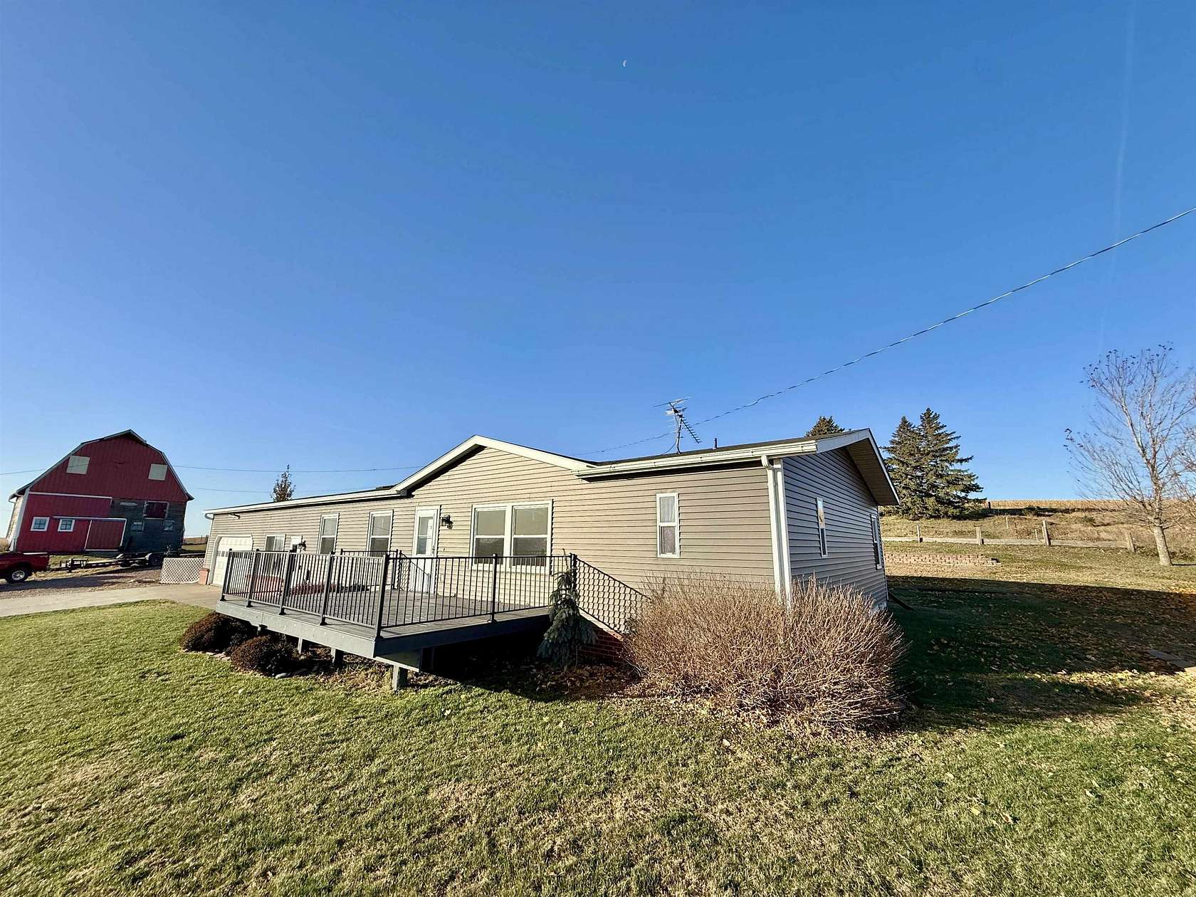 9.22 Acres of Land with Home for Sale in Correctionville, Iowa