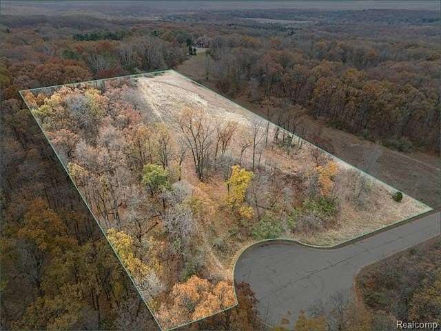 2.24 Acres of Residential Land for Sale in Fenton, Michigan