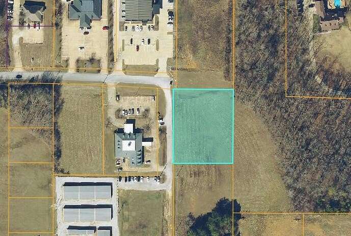 2 Acres of Residential Land for Sale in Corinth, Mississippi