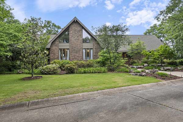 2.5 Acres of Residential Land with Home for Sale in Conway, Arkansas