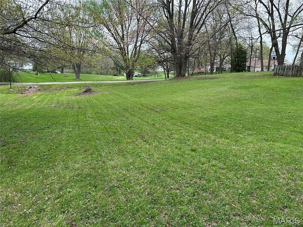 0.34 Acres of Residential Land for Sale in Edwardsville, Illinois