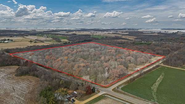 80 Acres of Recreational Land for Sale in Oregon, Illinois