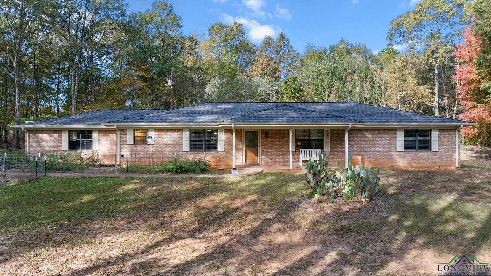 6.89 Acres of Residential Land with Home for Sale in Hallsville, Texas