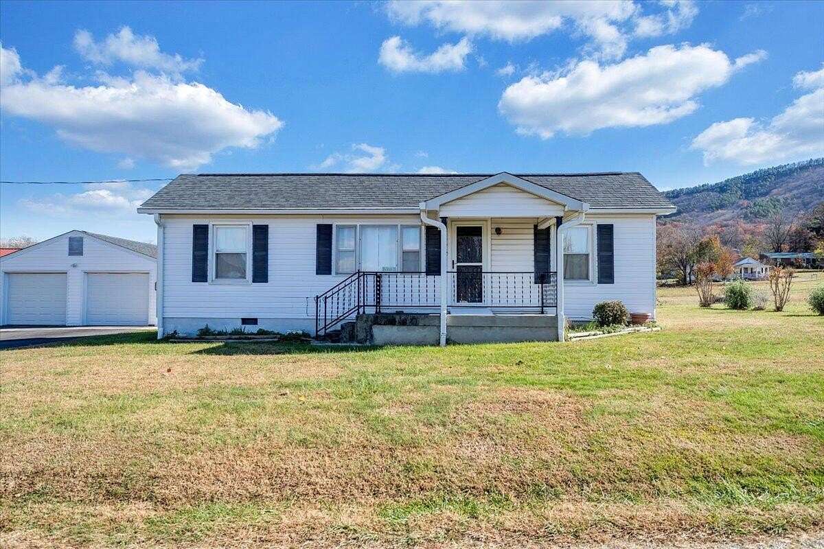 2 Acres of Residential Land with Home for Sale in Roanoke, Virginia