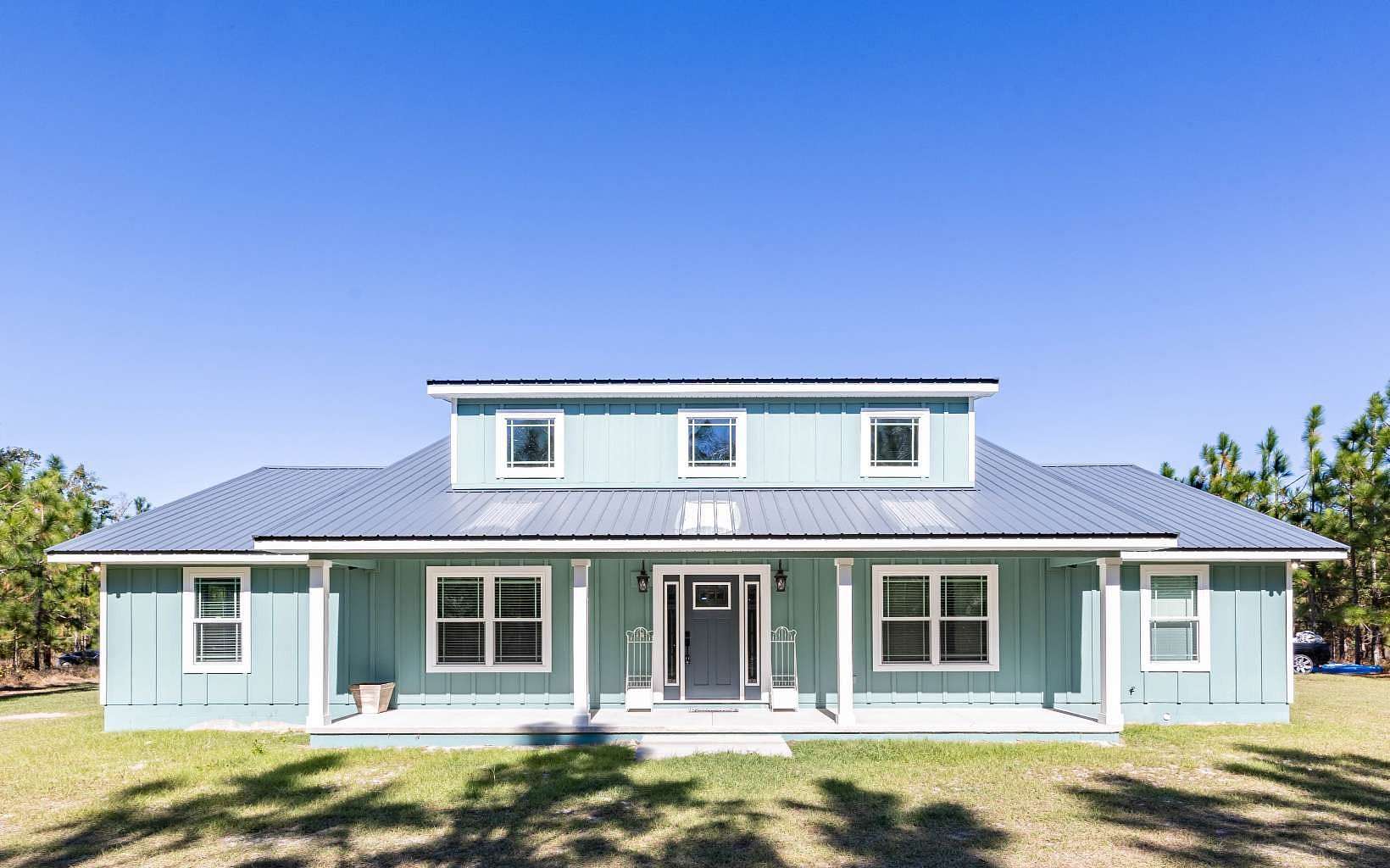 5 Acres of Residential Land with Home for Sale in Live Oak, Florida