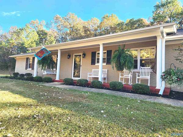 10 Acres of Residential Land with Home for Sale in Sulligent, Alabama