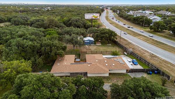1.61 Acres of Improved Mixed-Use Land for Sale in San Antonio, Texas