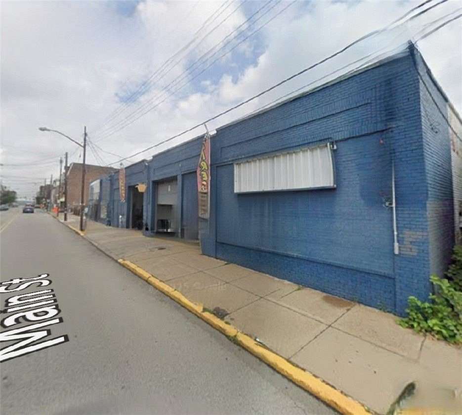 0.41 Acres of Mixed-Use Land for Sale in Pittsburgh, Pennsylvania