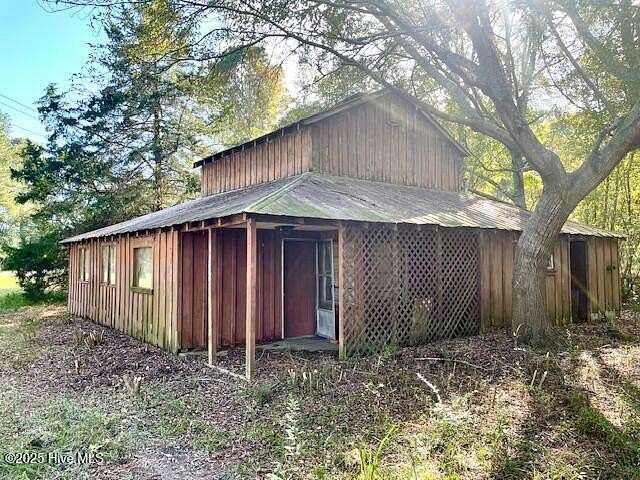 1.55 Acres of Mixed-Use Land for Sale in Garland, North Carolina