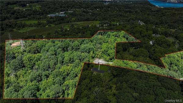 19.1 Acres of Land for Sale in Marlboro, New York
