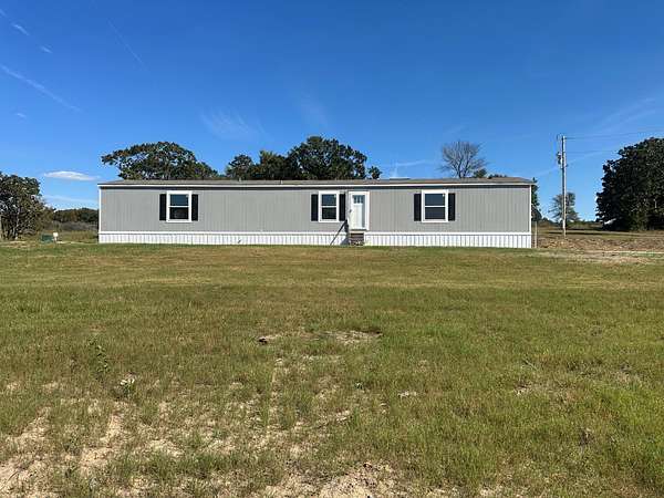 5 Acres of Land with Home for Auction in Wewoka, Oklahoma