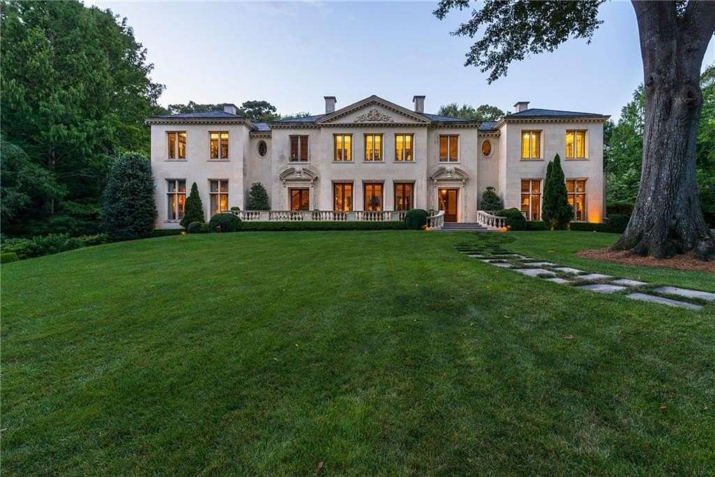 17 Acres of Land with Home for Sale in Atlanta, Georgia