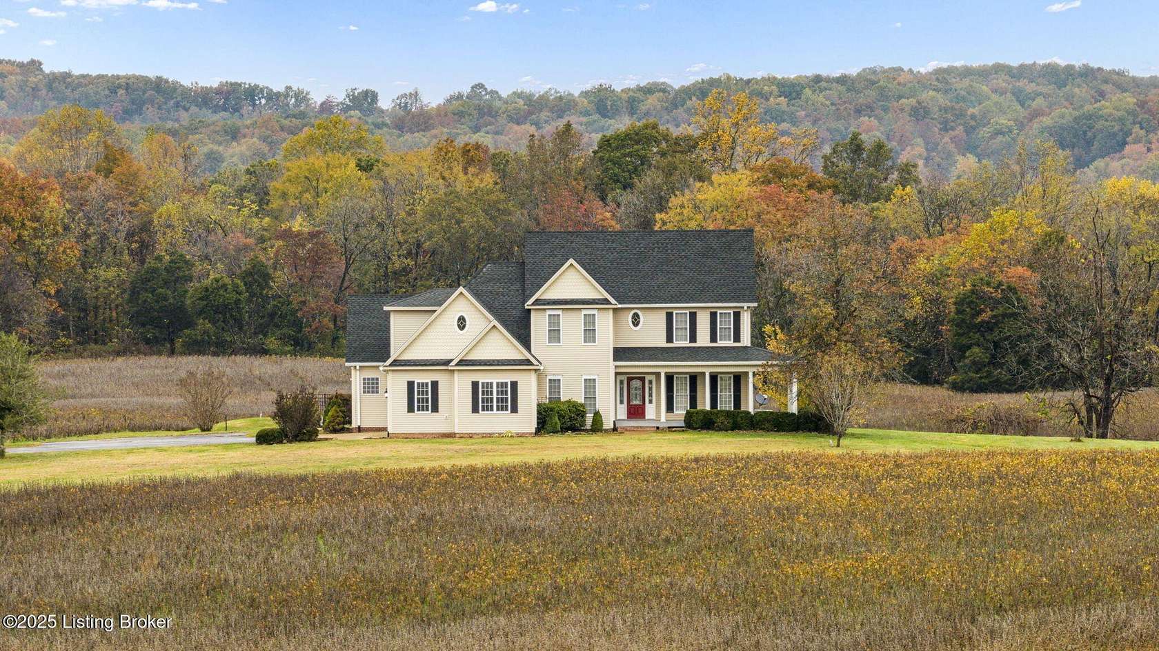 10.7 Acres of Land with Home for Sale in Bowling Green, Kentucky