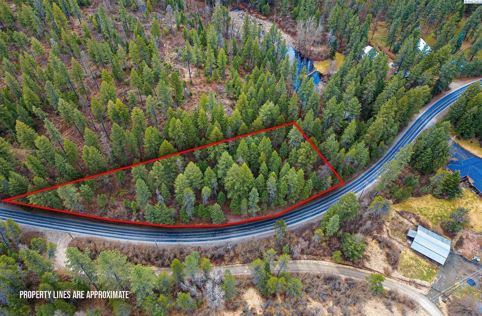 1.56 Acres of Residential Land for Sale in Chattaroy, Washington