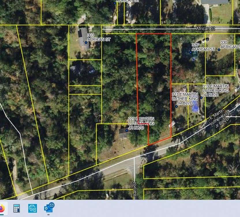 0.66 Acres of Land for Sale in Chattahoochee, Florida