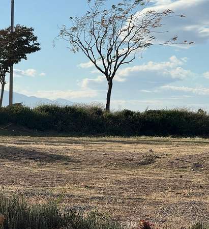 2.32 Acres of Land for Sale in Helendale, California
