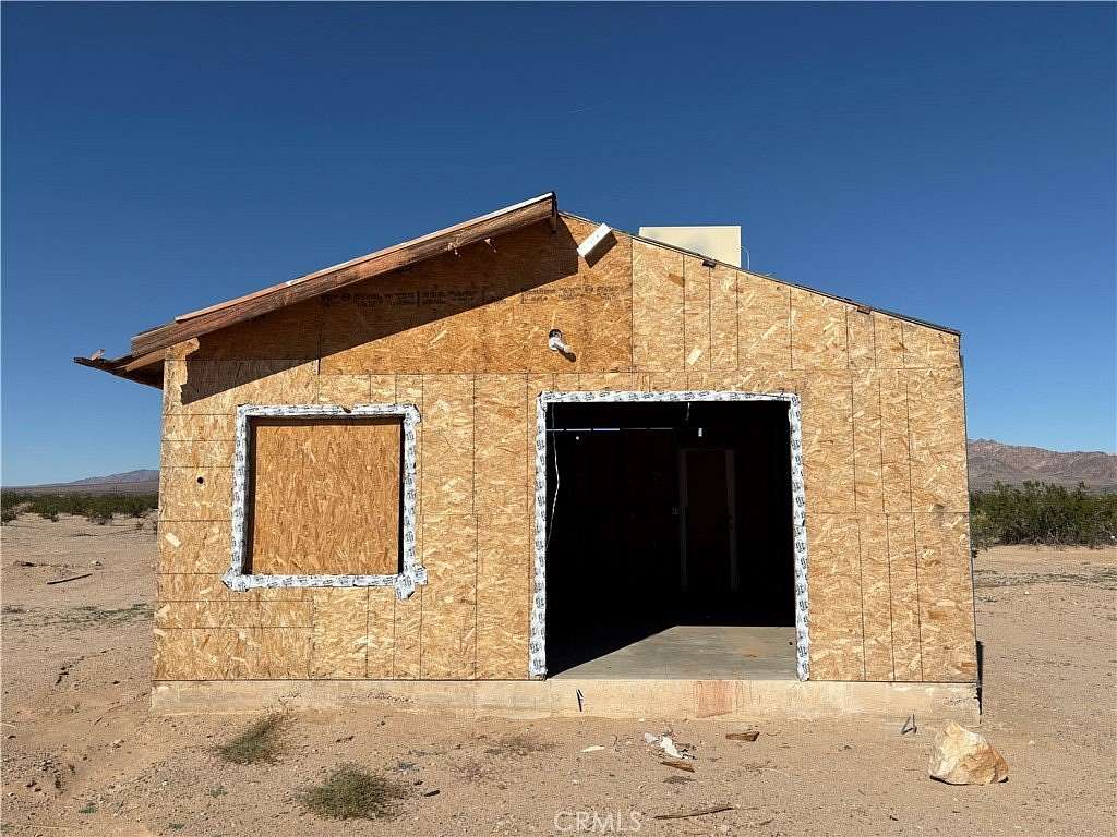 5 Acres of Improved Residential Land for Sale in Twentynine Palms, California