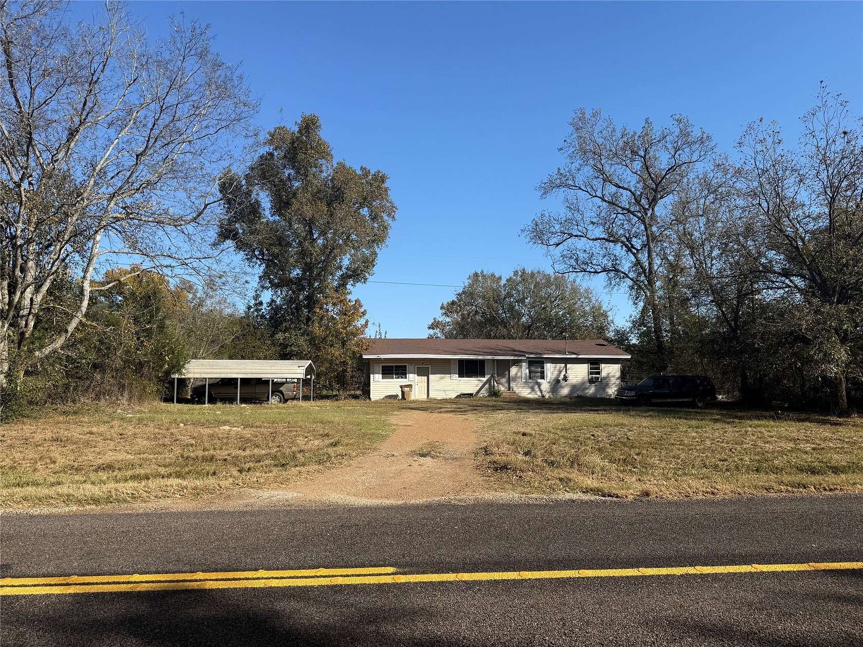 34.5 Acres of Land with Home for Sale in Pickton, Texas