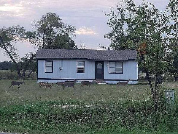 3.27 Acres of Residential Land with Home for Sale in Terrell, Texas