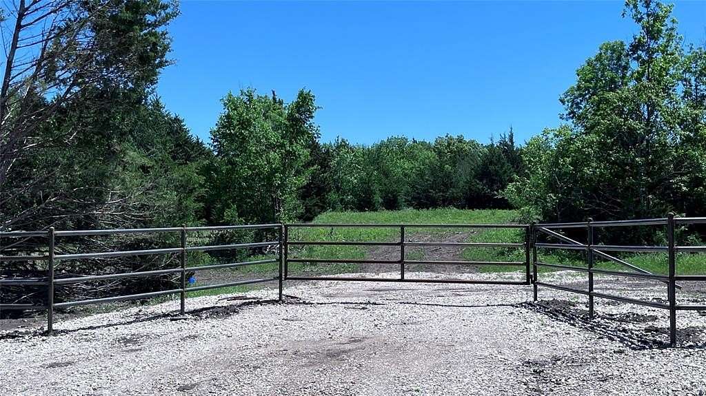 16 Acres of Land for Sale in Sherman, Texas