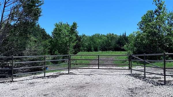 16 Acres of Land for Sale in Sherman, Texas