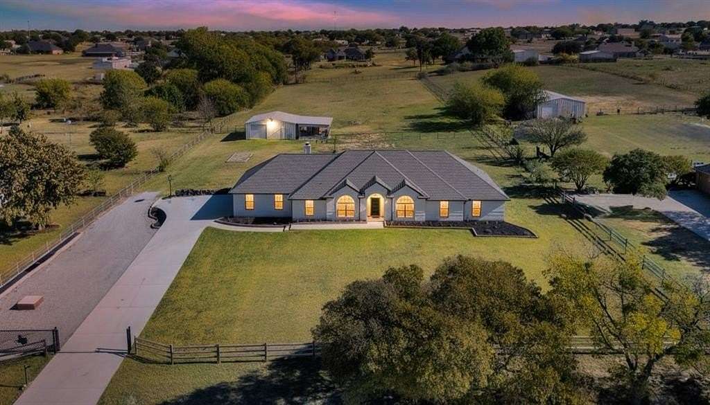 2.5 Acres of Residential Land with Home for Sale in Haslet, Texas