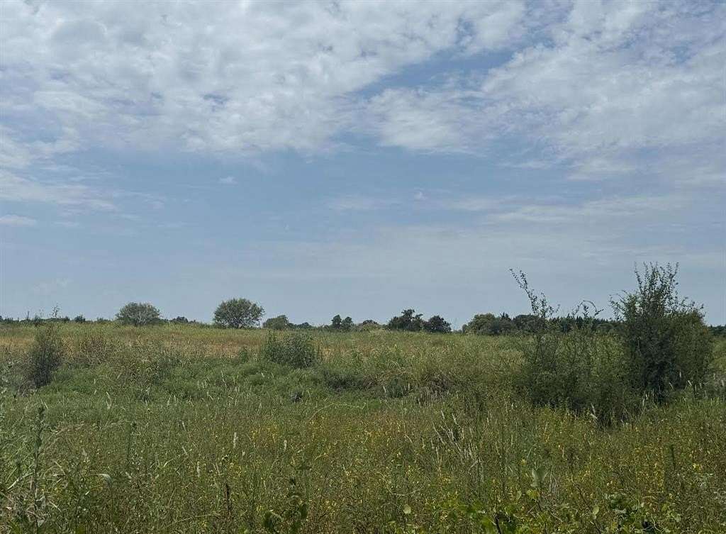 11 Acres of Recreational Land for Sale in Whitney, Texas