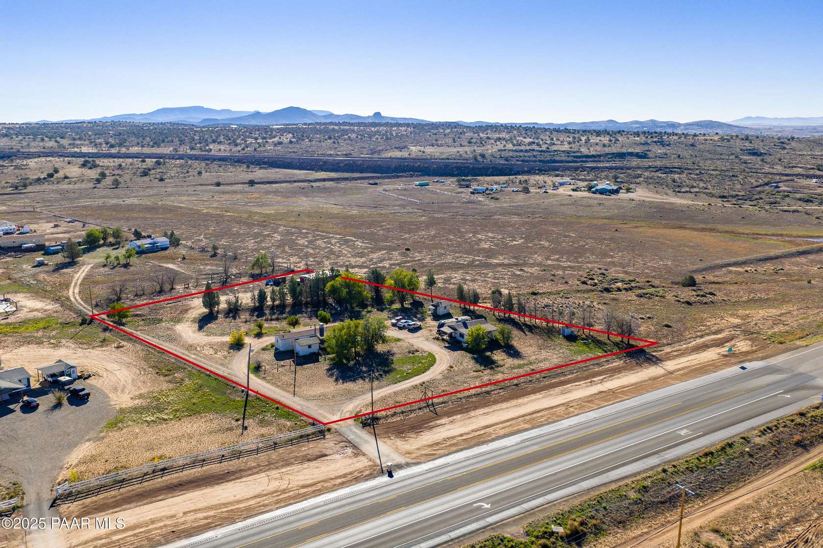 2.5 Acres of Residential Land with Home for Sale in Paulden, Arizona