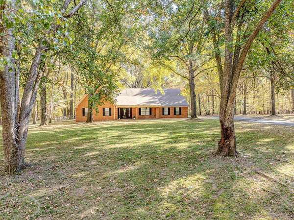 4 Acres of Residential Land with Home for Sale in Bartlett, Tennessee