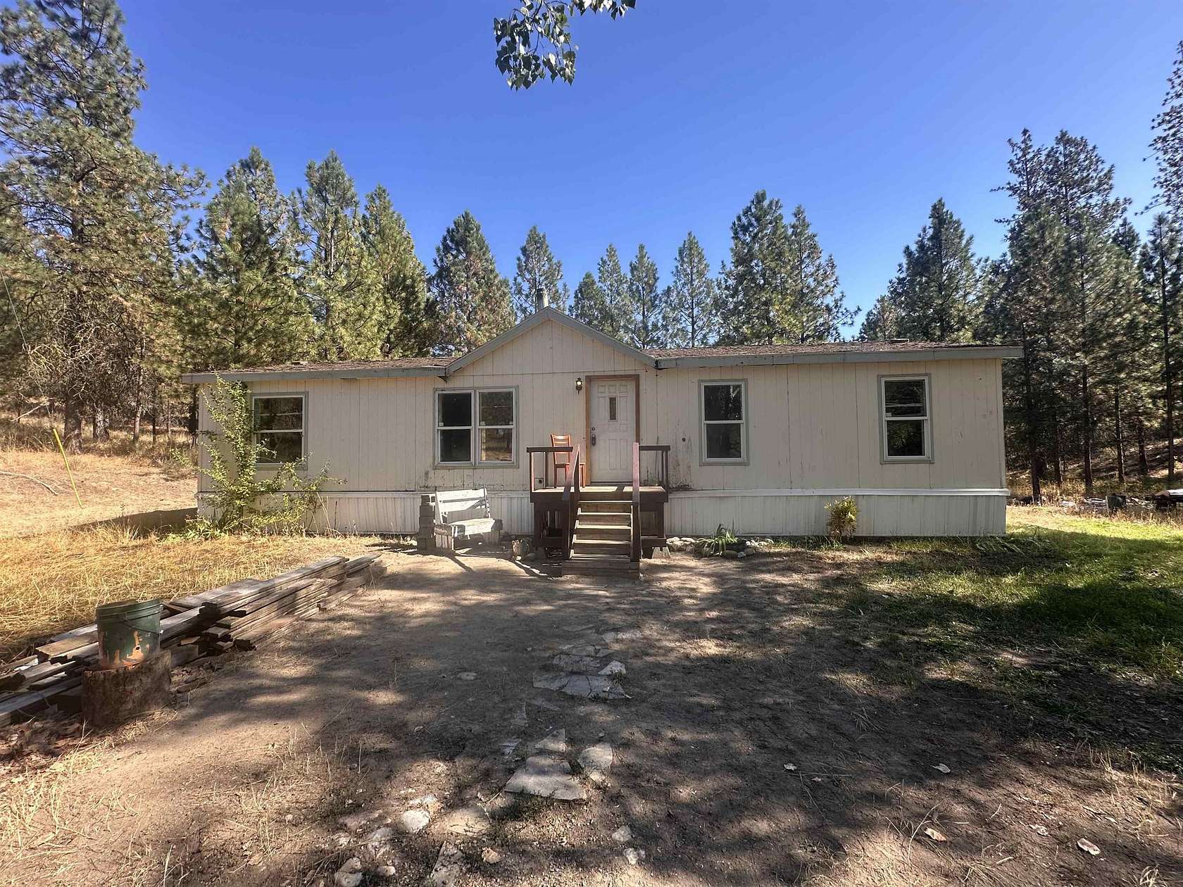 18.8 Acres of Recreational Land with Home for Sale in Fruitland, Washington