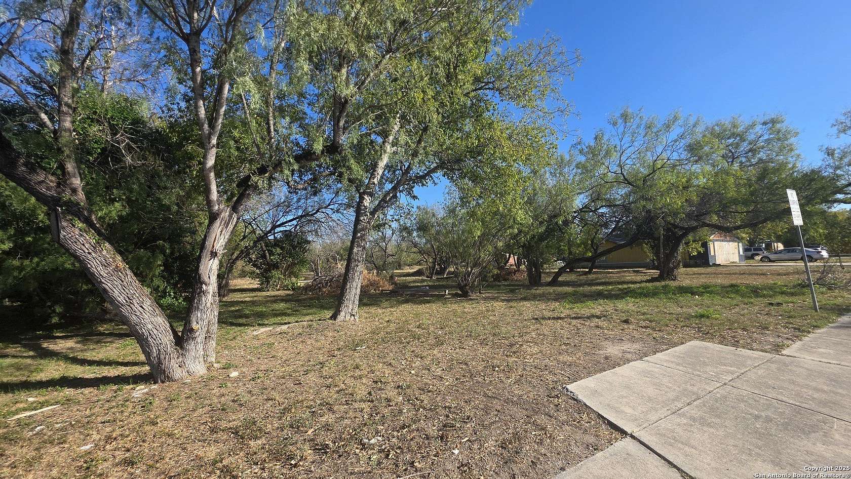 1.33 Acres of Residential Land for Sale in San Antonio, Texas