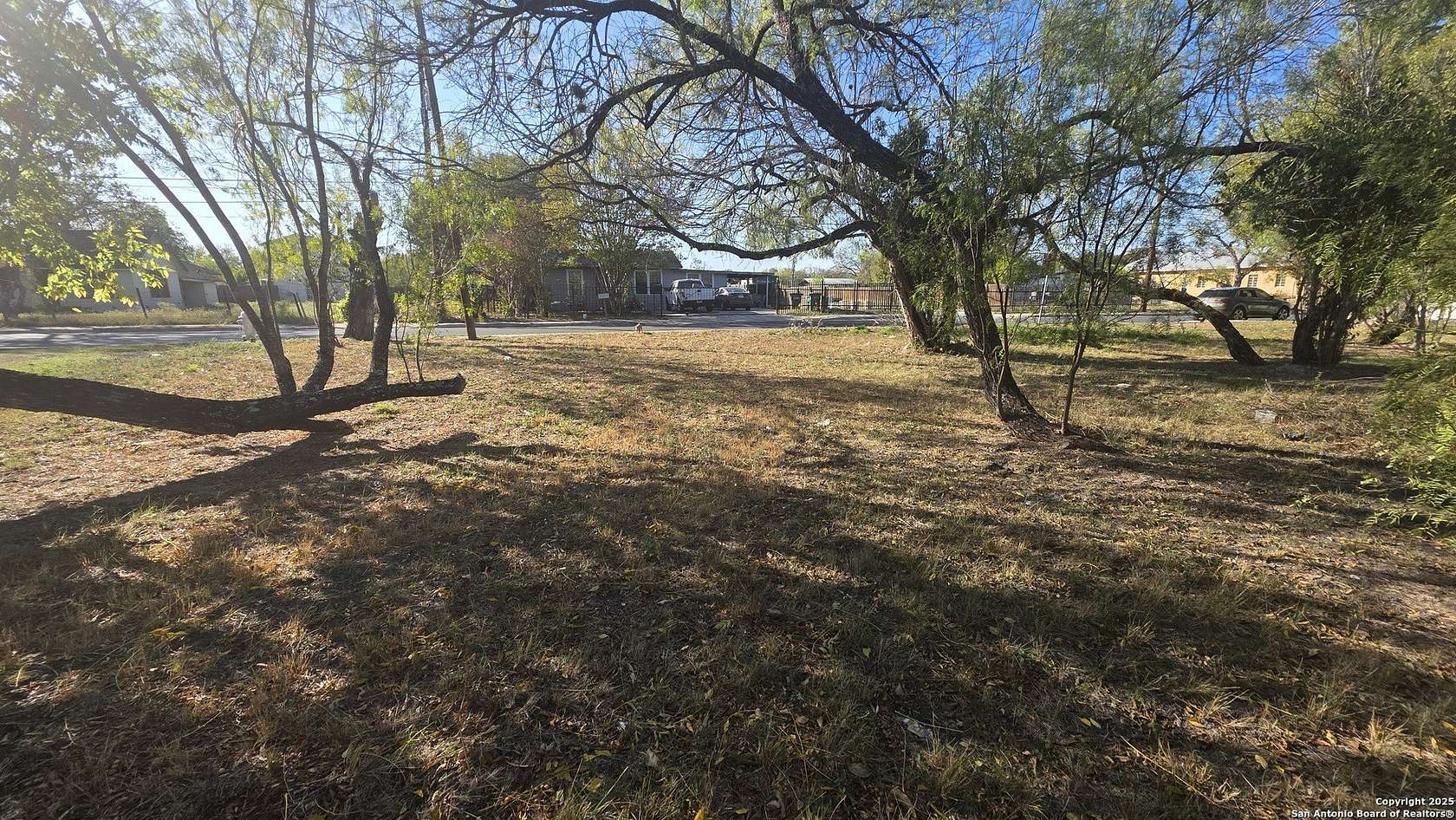 1.33 Acres of Residential Land for Sale in San Antonio, Texas