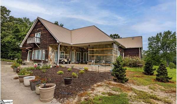 378 Acres of Recreational Land with Home for Sale in Westminster, South Carolina