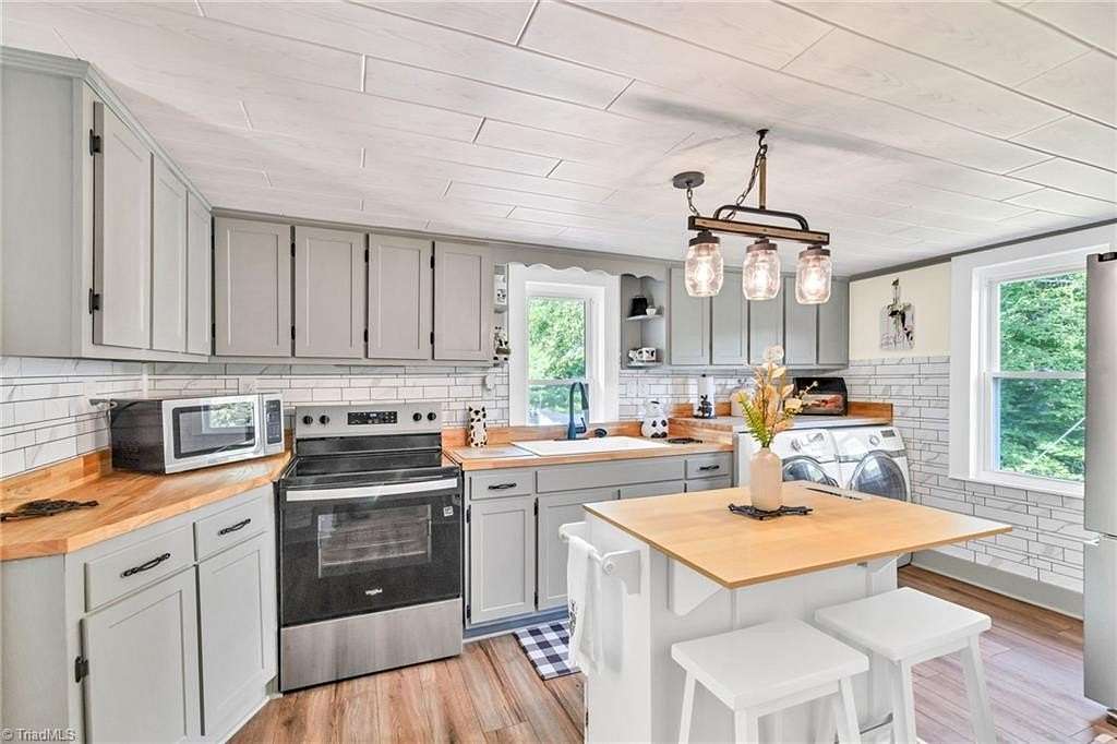 17.4 Acres of Land for Sale in Laurel Springs, North Carolina