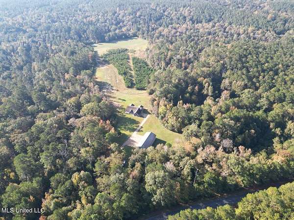 133 Acres of Land with Home for Sale in Gloster, Mississippi