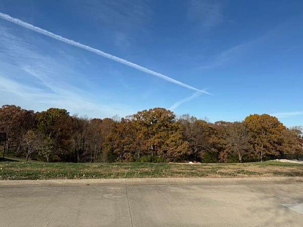 0.92 Acres of Residential Land for Sale in Holts Summit, Missouri