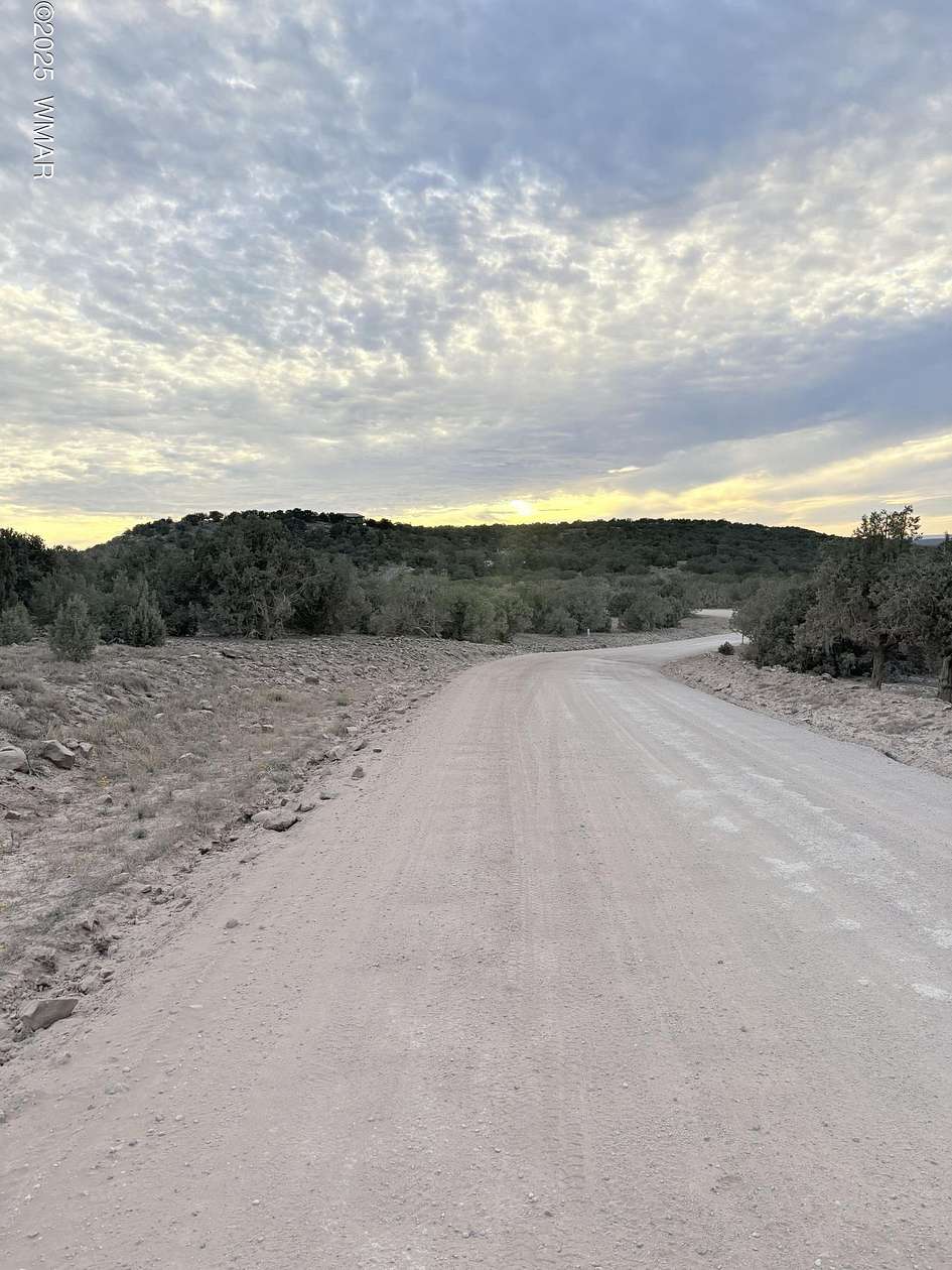 1 Acre of Residential Land for Sale in Concho, Arizona