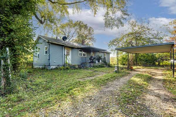 5 Acres of Improved Mixed-Use Land for Sale in Lebanon, Missouri