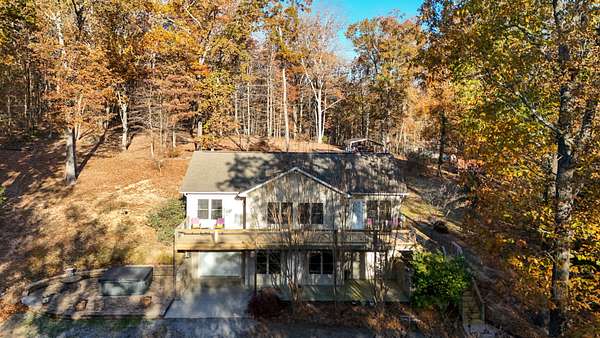 7.86 Acres of Residential Land with Home for Sale in Ooltewah, Tennessee