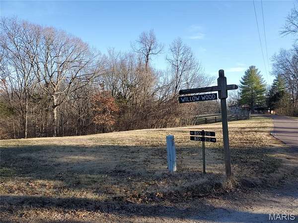 2.13 Acres of Residential Land for Sale in Pacific, Missouri
