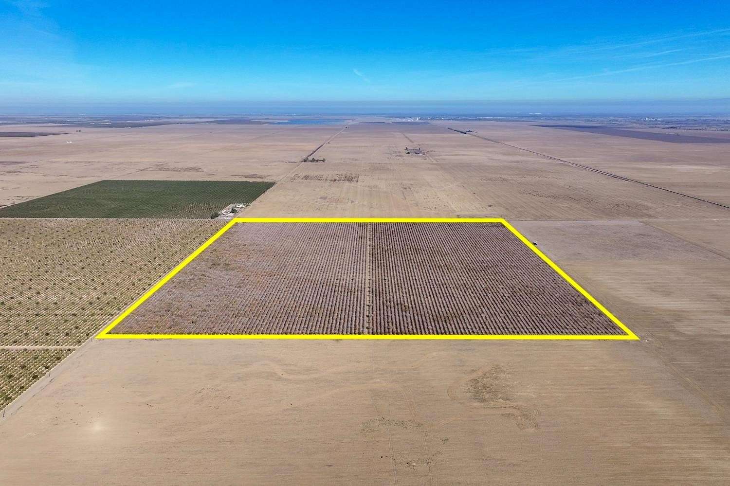 160 Acres of Land for Sale in Mendota, California